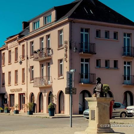 Hotel De Bretagne Dol Centre Ville - Hotel Et Restaurant 돌드브레테인 외부 사진