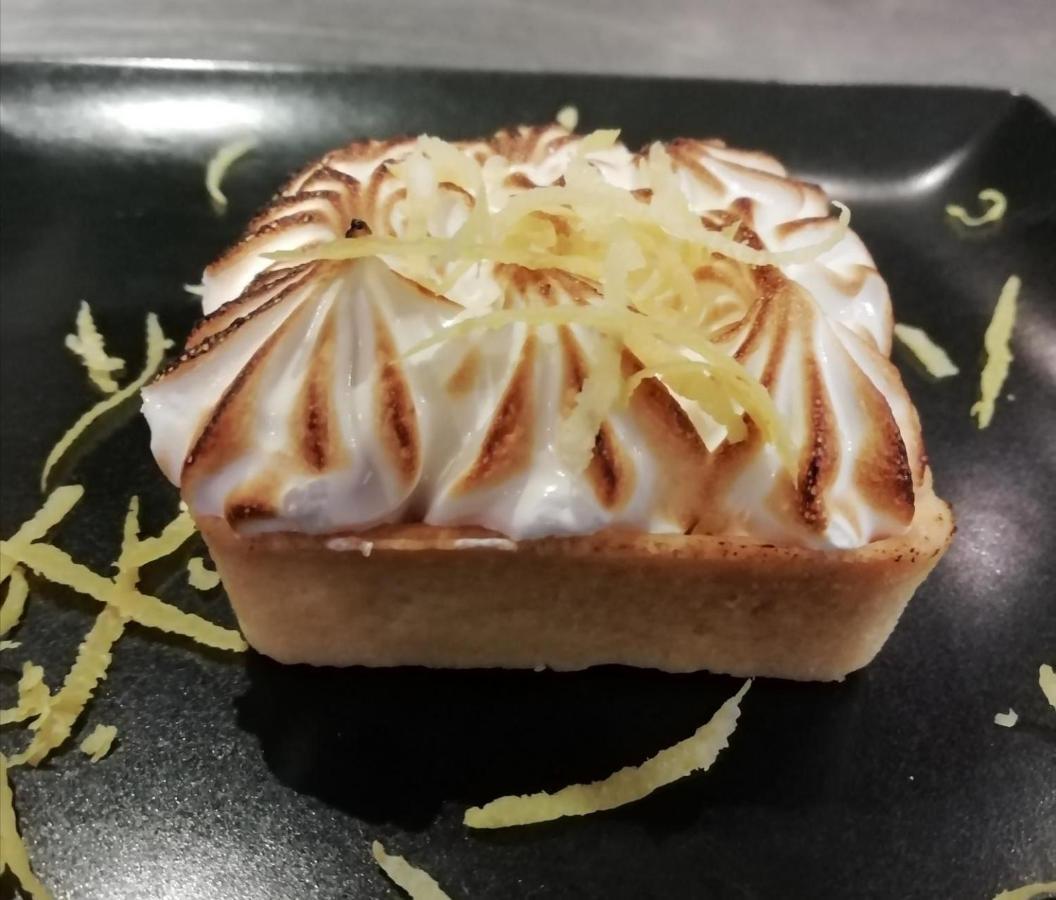 Hotel De Bretagne Dol Centre Ville - Hotel Et Restaurant 돌드브레테인 외부 사진