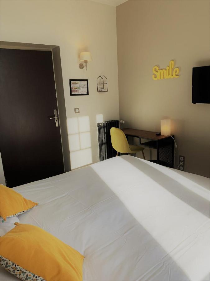 Hotel De Bretagne Dol Centre Ville - Hotel Et Restaurant 돌드브레테인 외부 사진